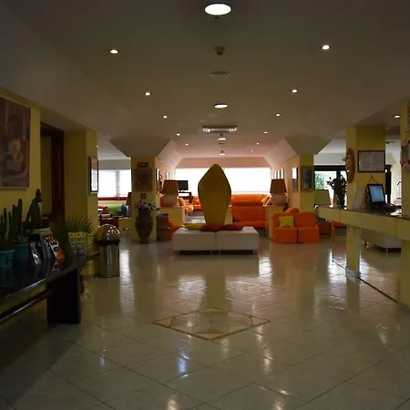 Hotel Marina Club Baia Domizia