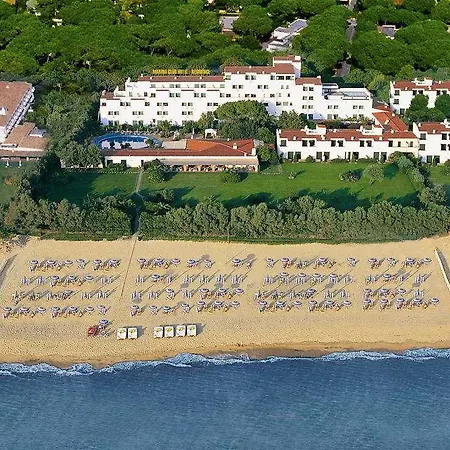 Marina Club Hotel 4*