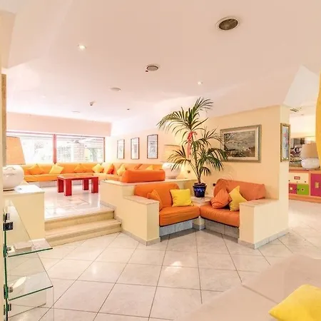 Marina Club Hotel Baia Domizia