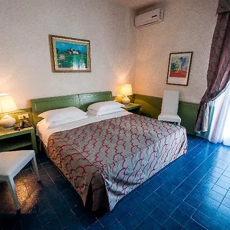 Hotel Marina Club 4*