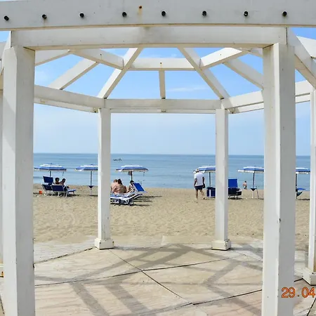 Hotel Marina Club
