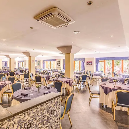 Marina Club Hotel