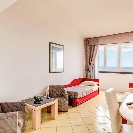 Hotell Marina Club Baia Domizia