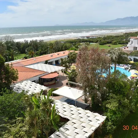 Marina Club 4* Baia Domizia