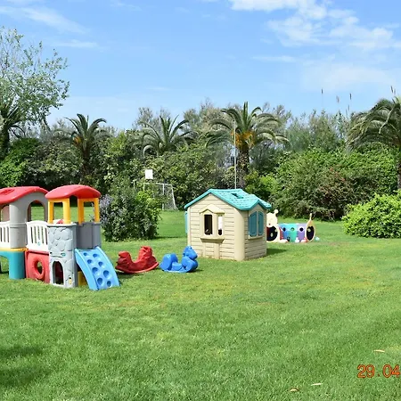 Hotell Marina Club 4*